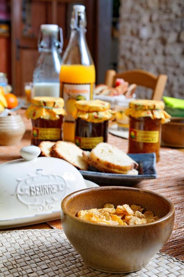 Chambres D'Hotes Soleil Et Cacao Siccieu-Saint-Julien-et-Carisieu エクステリア 写真